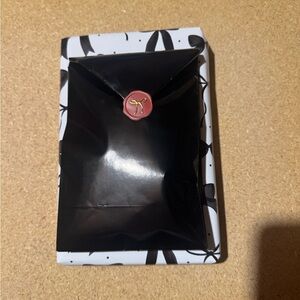 Preloved Blind Date With a Boom